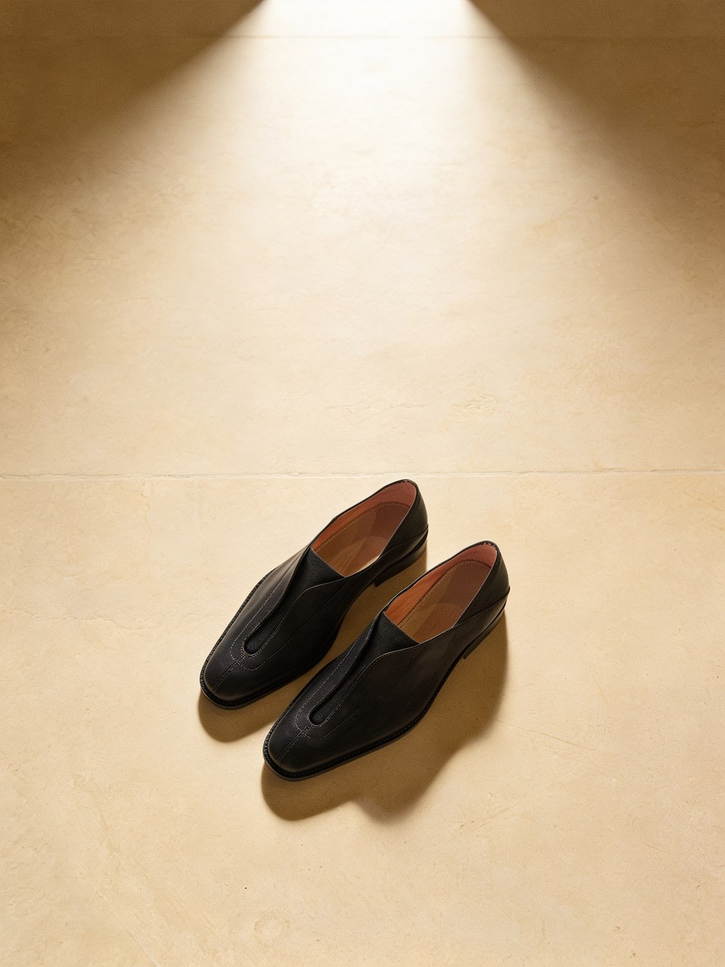 the loafers black