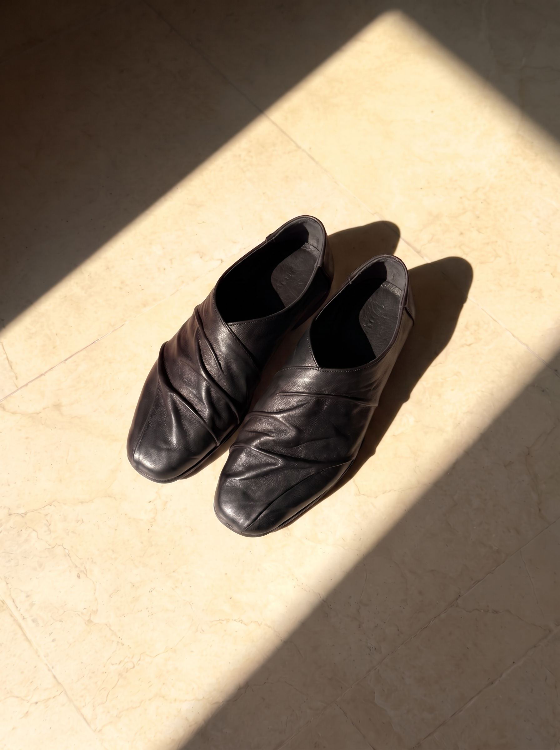 the ruche loafers black