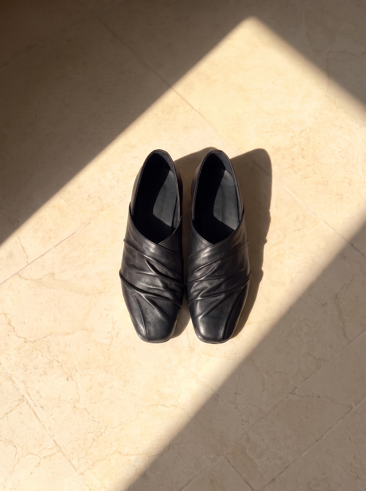 the ruche loafers black